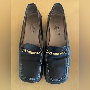 St. John vintage black leather square toe loafers sz 7